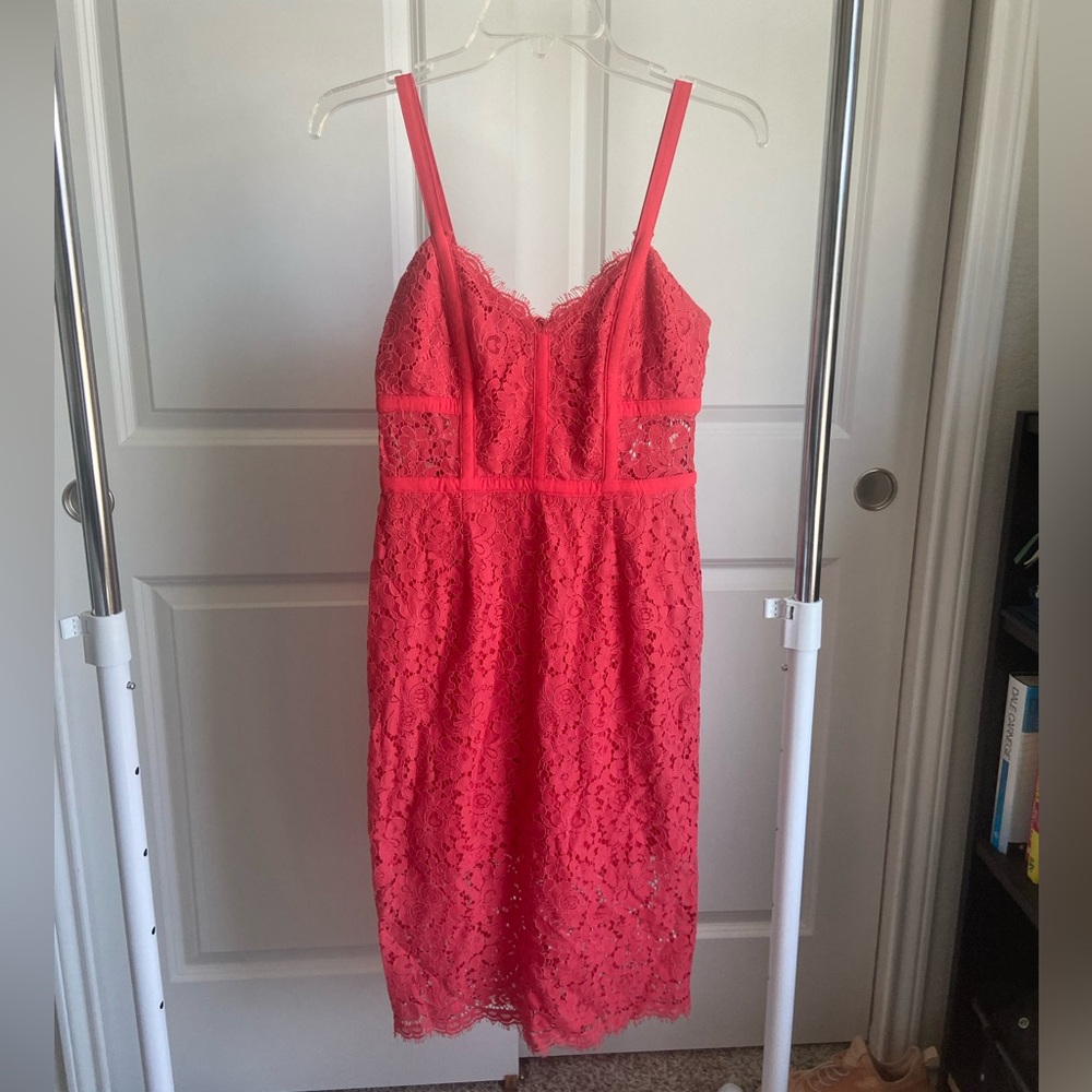 Express Coral Lace Midi Dress with Spaghetti Straps
